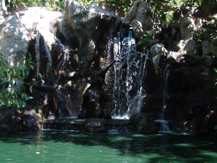 Adventureland-08