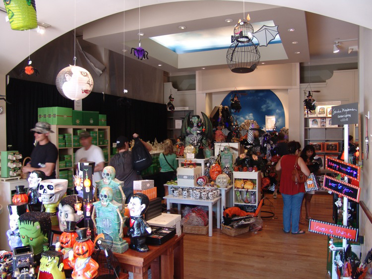 Downtown-Disney-DL-103