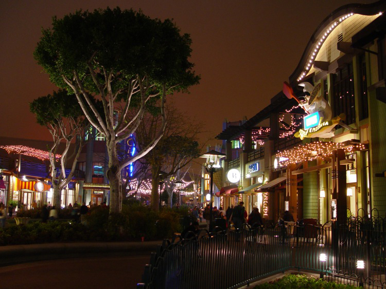 Downtown-Disney-DL-170