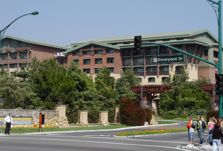 02 Grand Californian Hotel