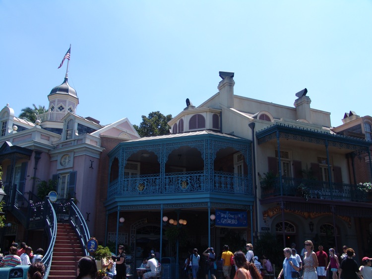New-Orleans-Square-24