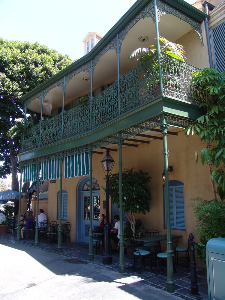 New-Orleans-Square-45