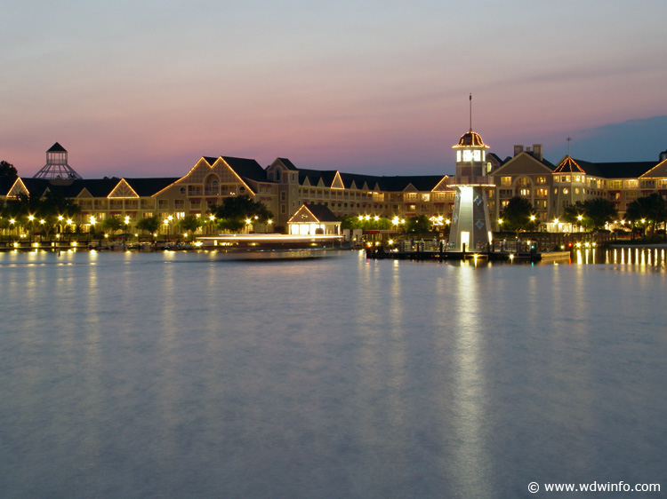 01-yacht-club-resort