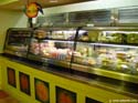 Dolphin_dining_Picabu_01b