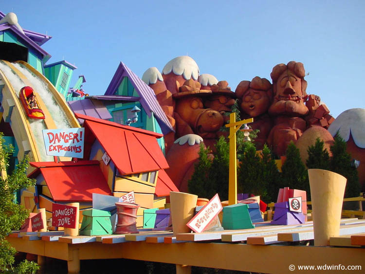 34-Dudley Do-Right's Ripsaw Falls