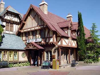 Magic Kingdom Restaurants and Shopping
