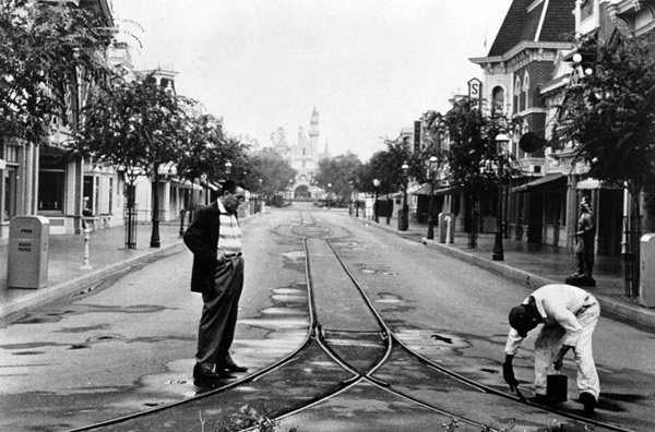 walt_main_street
