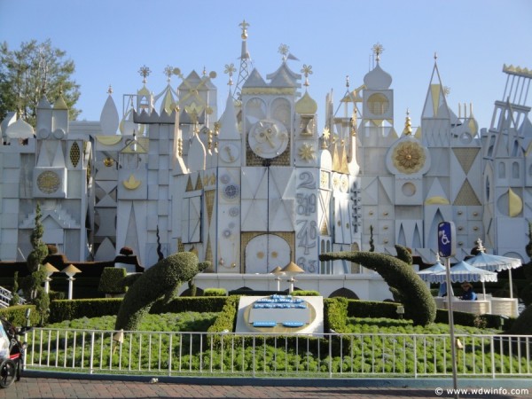 Fantasyland-Disneyland-100 – WDWINFO.COM 4 Ways To Keep Your Kids Busy While Waiting In Lines Fantasyland-Disneyland-100 Fantasyland-Disneyland-100