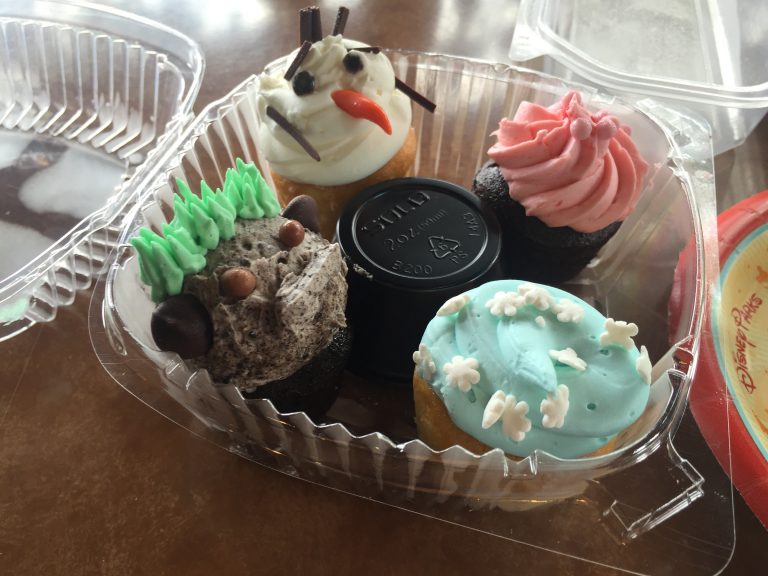 minicupcakes – WDWINFO.COM New menu items and Frozen-themed desserts at Epcot’s Kringla Bakeri og Kafe minicupcakes minicupcakes