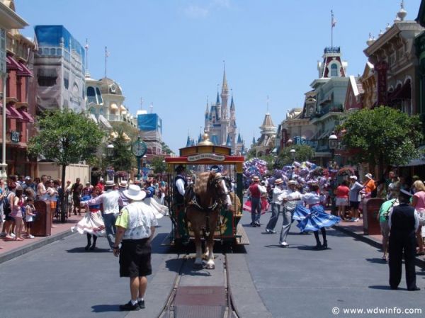 Main-Street-USA-15