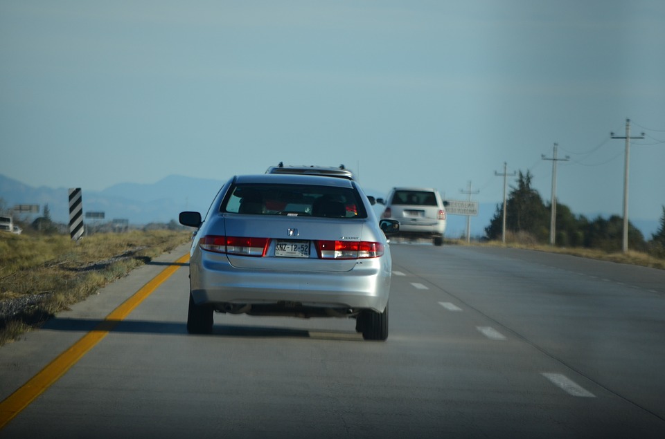 car-589931_960_720