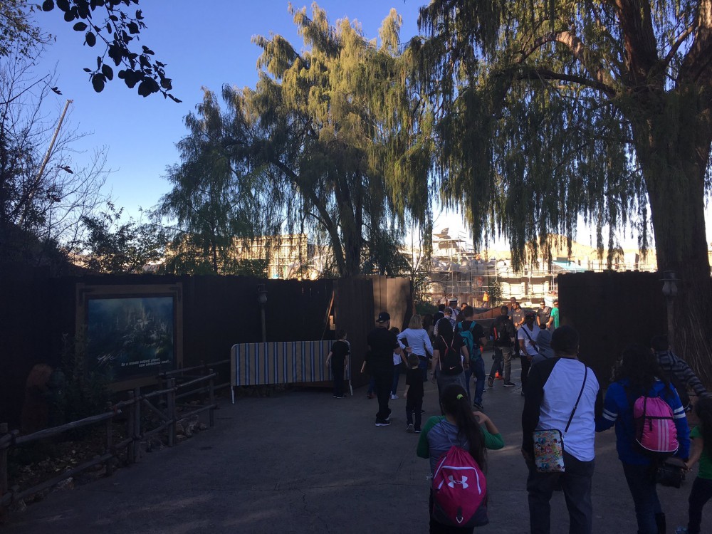 Trail04 – WDWINFO.COM Big Thunder Trail reopens giving Disneyland guests a look at Star Wars construction Trail04 Trail04