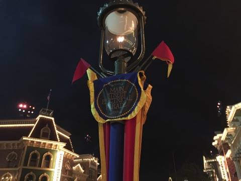 16143909_10209720005891738_335671142_n – WDWINFO.COM Rains hold out for the Main Street Electrical Parade’s return to Disneyland 16143909_10209720005891738_335671142_n 16143909_10209720005891738_335671142_n