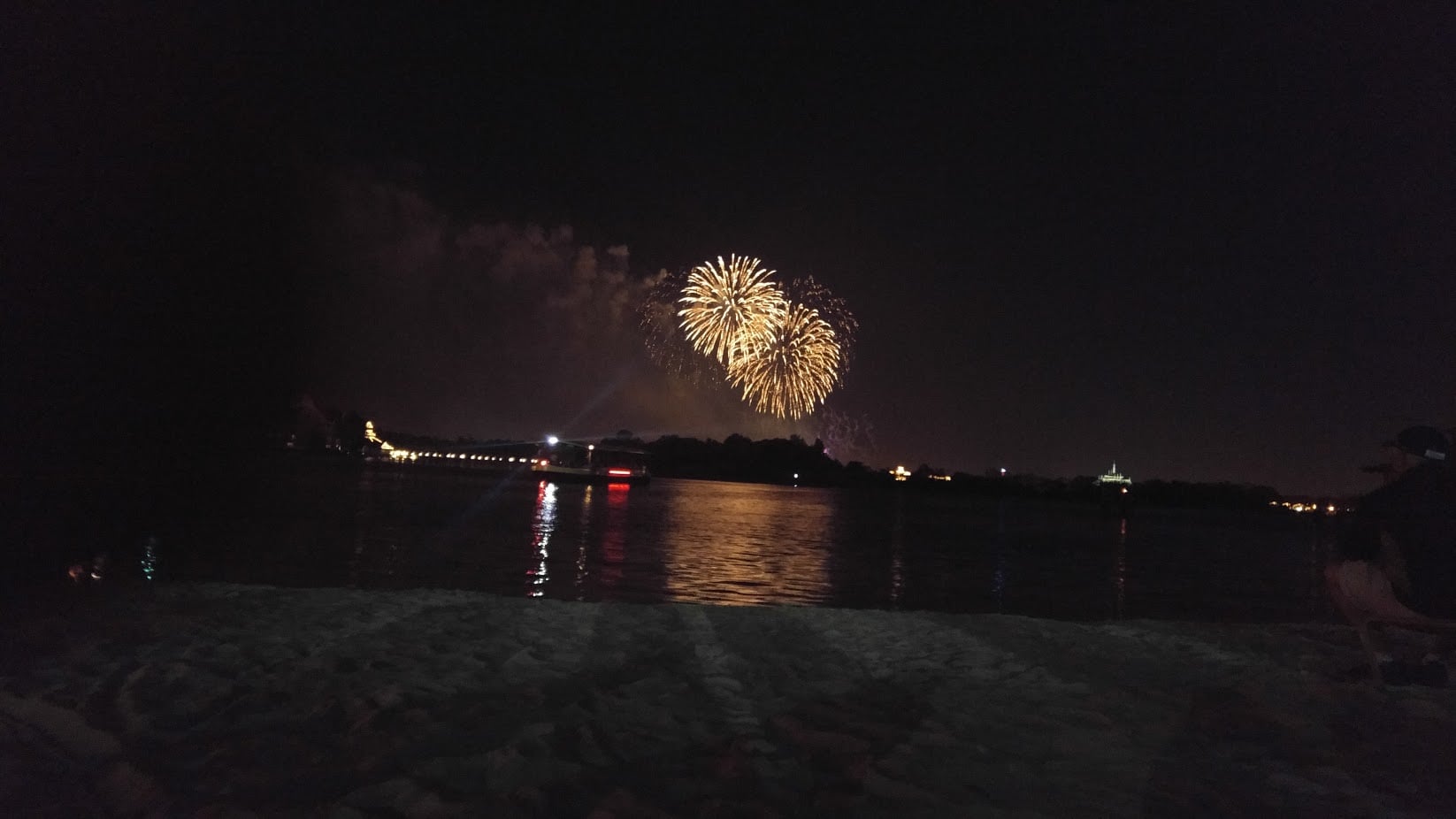 20160418_221139 – WDWINFO.COM Free Experiences at Walt Disney World 20160418_221139 20160418_221139
