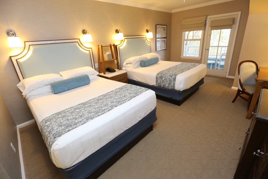 beach-club-standard-room-25 – WDWINFO.COM Where to Watch the Super Bowl On and Off Walt Disney World Property beach-club-standard-room-25 beach-club-standard-room-25