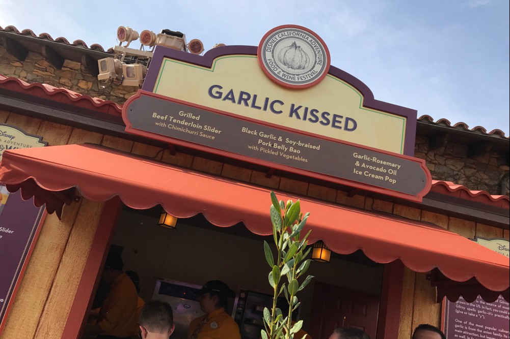 GarlicKissed01