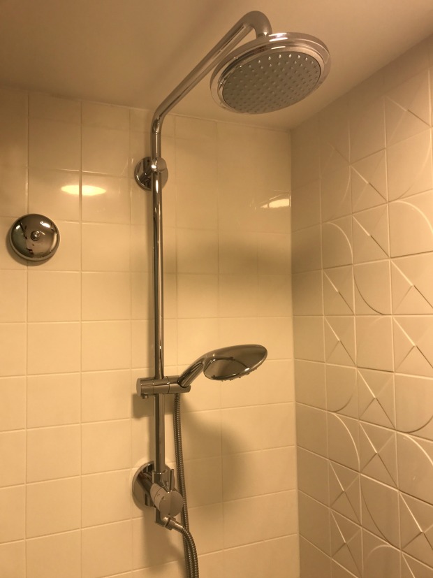 Pop Century Shower Close Up – WDWINFO.COM Vox Populi: What Disney Fans are Saying About the Renovated Rooms at Pop Century (PICS!) Pop Century Shower Close Up Pop Century Shower Close Up