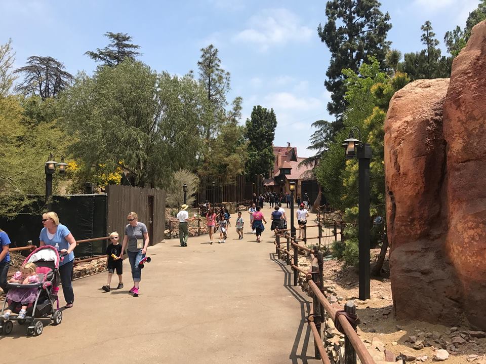 bTT05 – WDWINFO.COM Disneyland’s Big Thunder Trail Reopens bTT05 bTT05