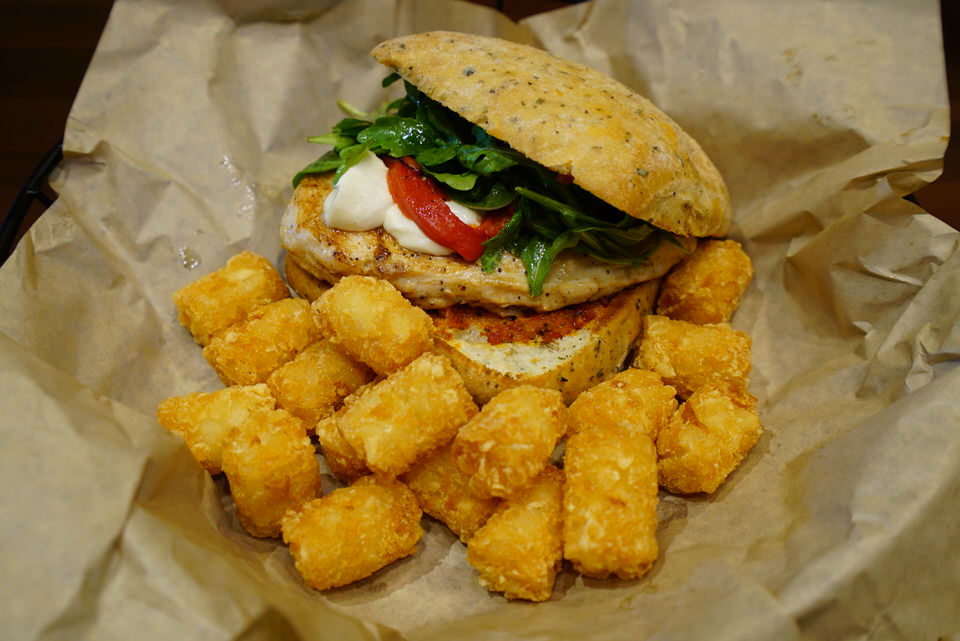 rf-grilledchicken – WDWINFO.COM Review: Roaring Fork Quick Service at Disney’s Wilderness Lodge rf-grilledchicken rf-grilledchicken
