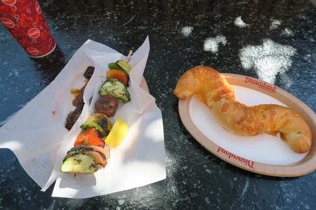 IMG_1974 – WDWINFO.COM How to “Skip” Lunch at Disneyland IMG_1974 IMG_1974