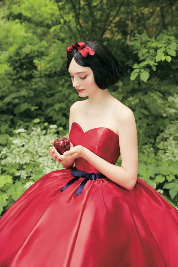 Snow White Wedding Gown – WDWINFO.COM Japanese Company Introduces Disney Princess-Inspired Wedding Dresses Snow White Wedding Gown Snow White Wedding Gown