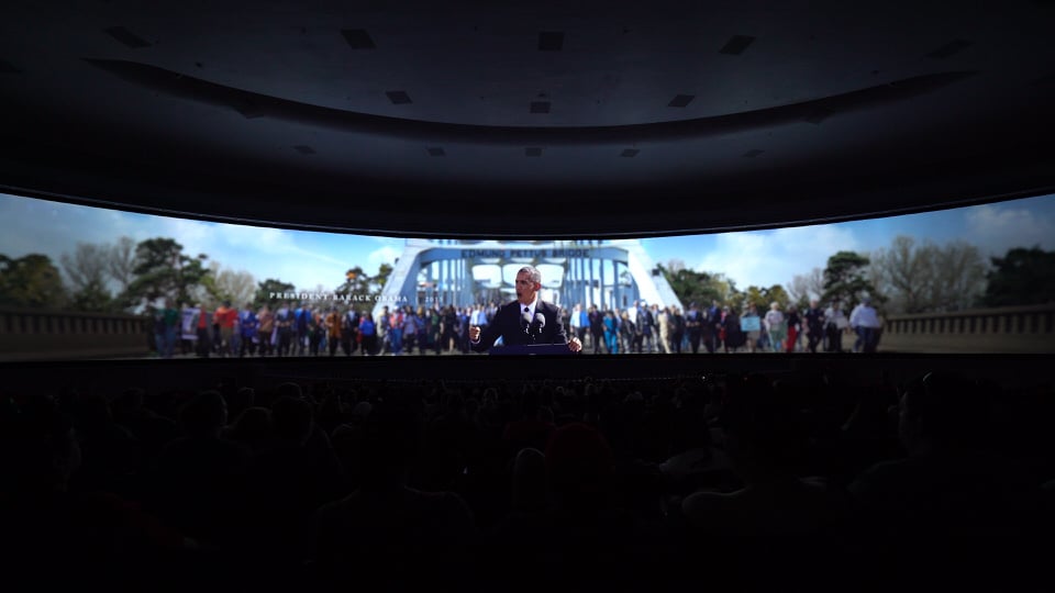 Sequence 42.00_15_09_19.Still004 – WDWINFO.COM Review: The Hall of Presidents with President Trump Sequence 42.00_15_09_19.Still004 Sequence 42.00_15_09_19.Still004