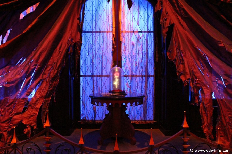 image1 (37) – WDWINFO.COM 4 Disney Restaurants That Don’t Live up to Their Theming image1 (37) image1 (37)