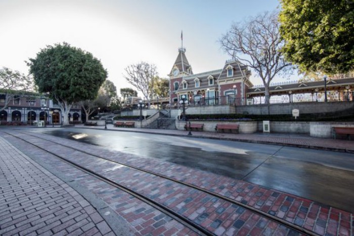 MSbrickwork01 – WDWINFO.COM Flag Retreat Returns to Disneyland Park Today MSbrickwork01 MSbrickwork01