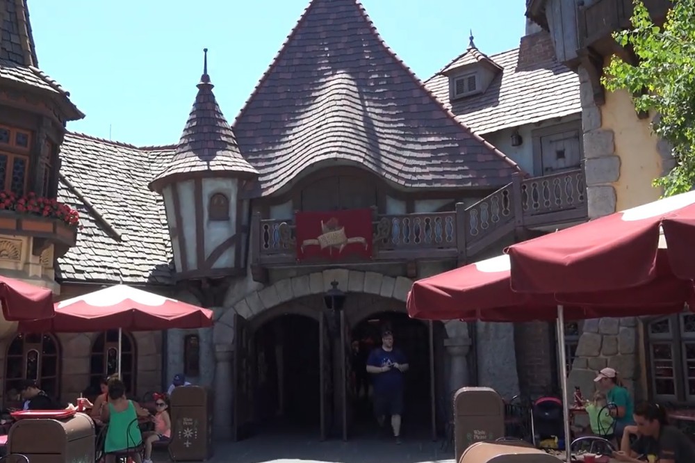 RedRose02 – WDWINFO.COM Disneyland’s Red Rose Taverne to Serve Breakfast RedRose02 RedRose02