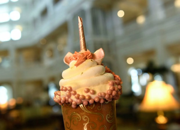 Rose Gold GF Cupcake – WDWINFO.COM Disney Parks Shares This Month’s Sweet Treats & Various Rose Gold Cupcakes Are the Stars Rose Gold GF Cupcake Rose Gold GF Cupcake