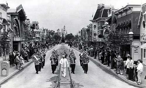 Main Street USA 1955 – WDWINFO.COM Connecting with Walt: Magic Kingdom’s Hall of Presidents Main Street USA 1955 Main Street USA 1955