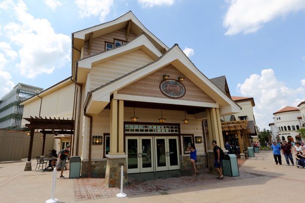 rsz_disney-springs-town-center-46 – WDWINFO.COM Convincing Your Family to Get Out of the Box at Disney rsz_disney-springs-town-center-46 rsz_disney-springs-town-center-46