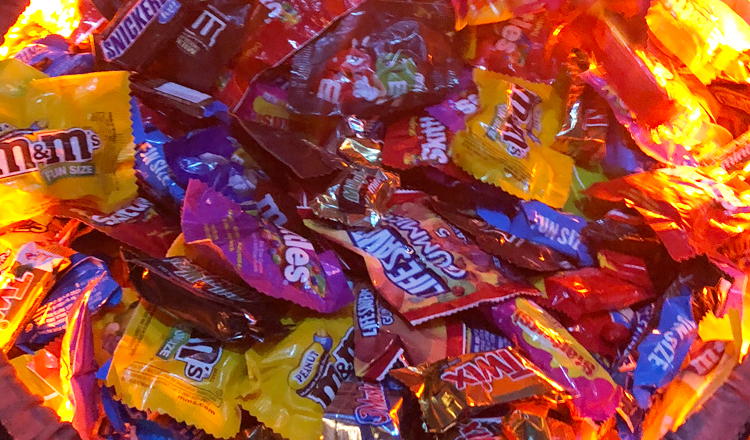 candy – WDWINFO.COM Highlights of the 2018 Mickey’s Not-So-Scary Halloween Party candy candy