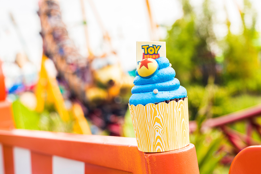 toy story cupcake