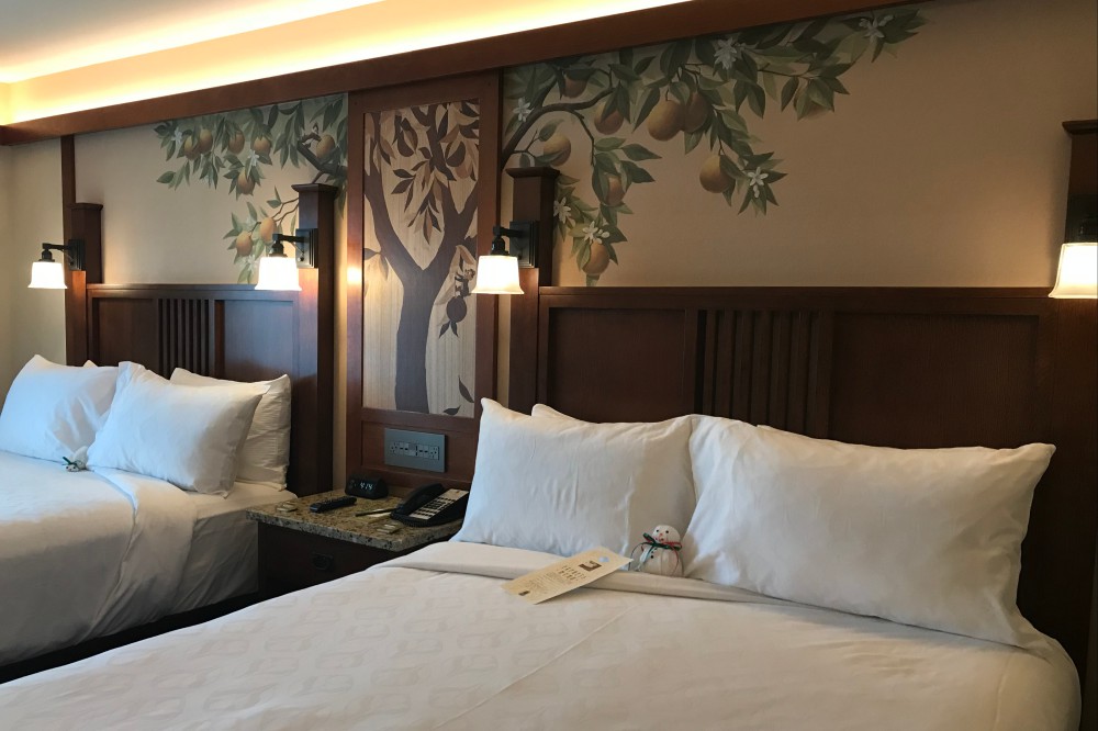 GCHtour19 – WDWINFO.COM Save up to 25% on a Holiday Stay at the Hotels of the Disneyland Resort GCHtour19 GCHtour19