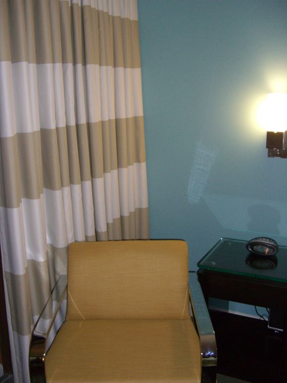 master_bedroom_chair