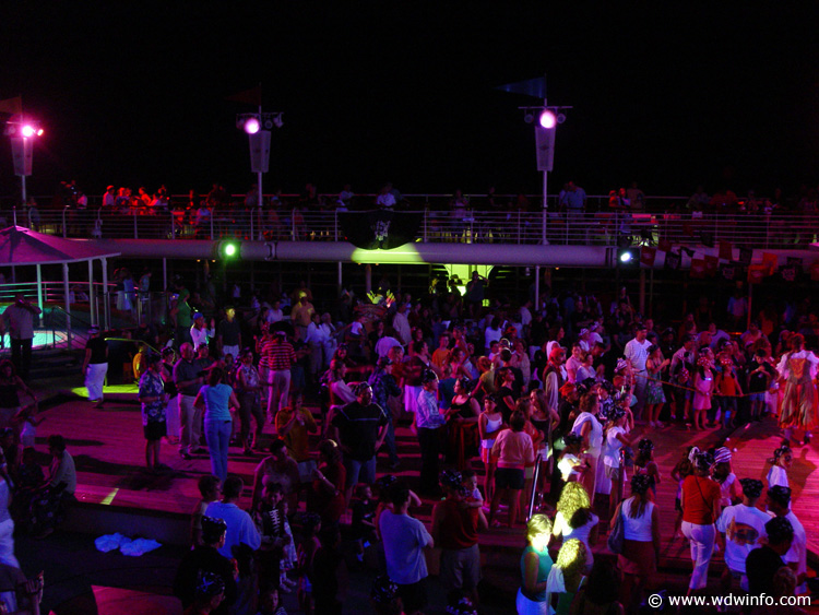Pirates-Night_Fireworks_09