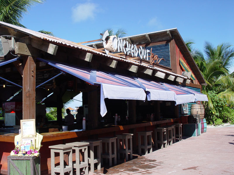 Castaway_conchedout_01