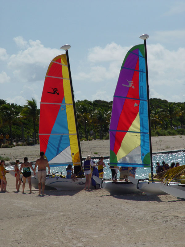 Castaway_sails_10