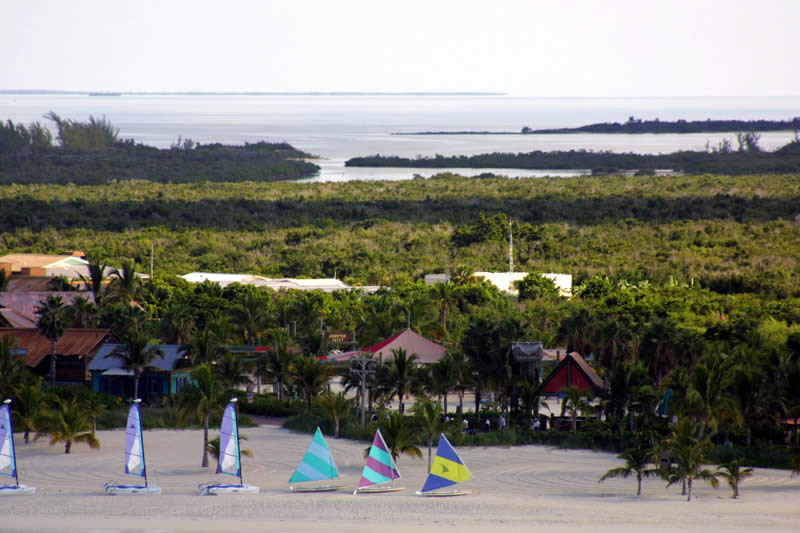 Castaway_sails_11