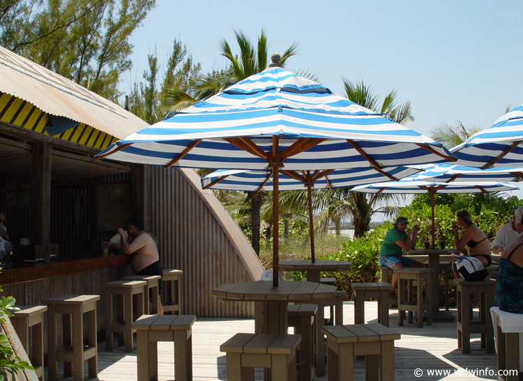 Serenity-Bay_Bar-07