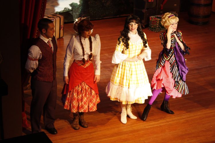 Hoop-Dee-Doo-31