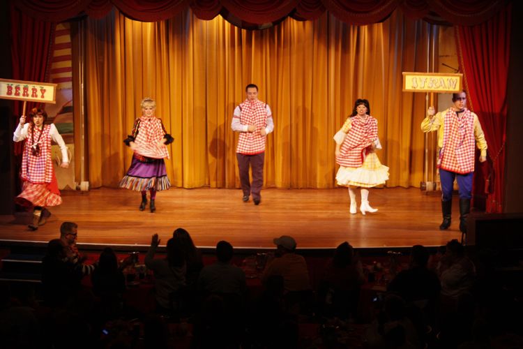 Hoop-Dee-Doo-35