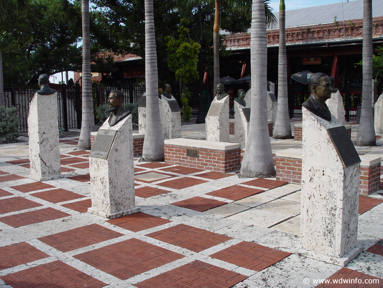 Mallory-Square-06