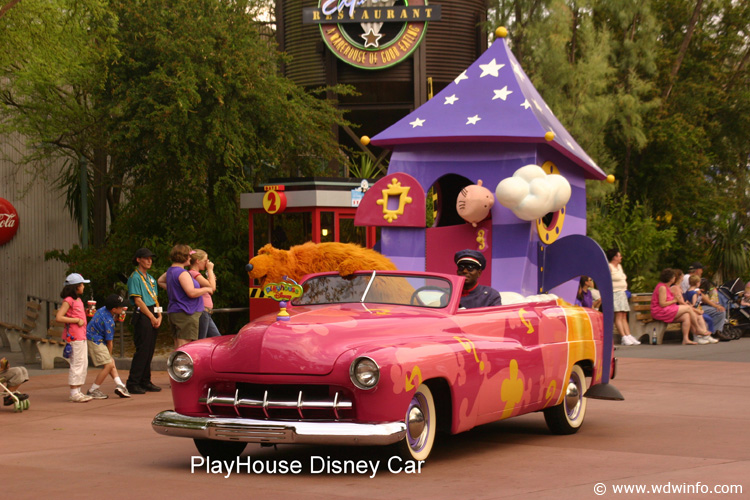 44_Playhouse Disney Car
