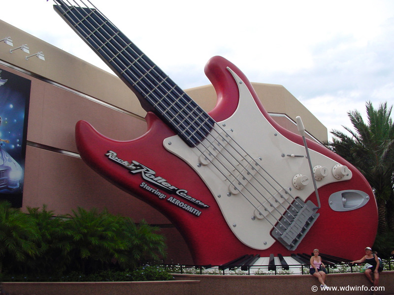 Rock 'n' Roller Coaster_02