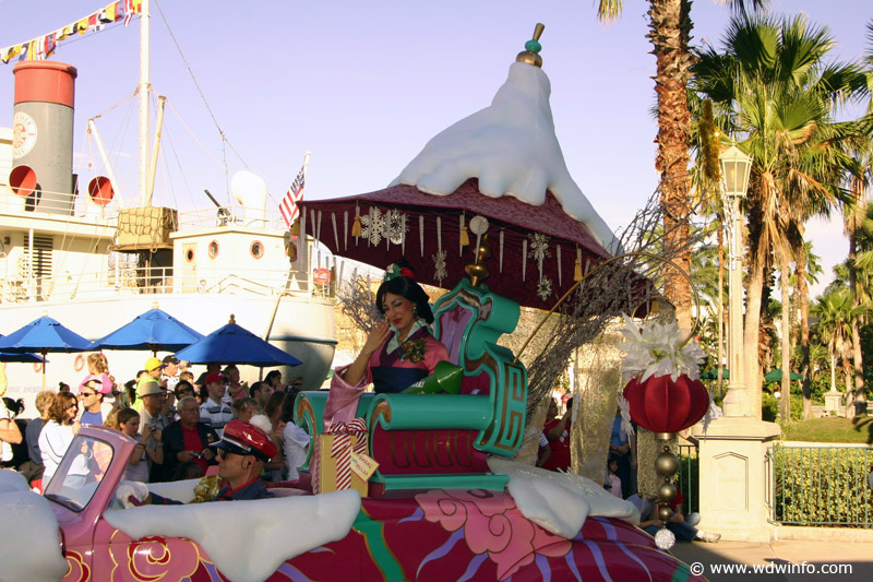 MGMHollywoodHolly-Day Parade011