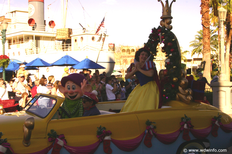 MGMHollywoodHolly-Day Parade029