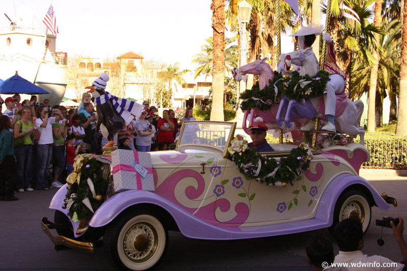 MGMHollywoodHolly-Day Parade08