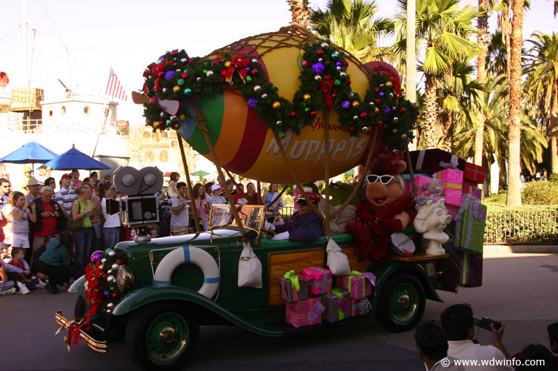 MGMHollywoodHolly-Day Parade09